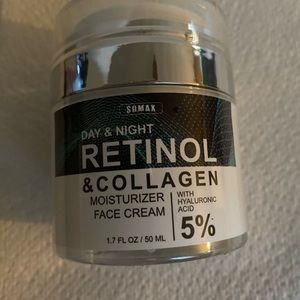 Day and night retinol and collagen moisturizing face cream